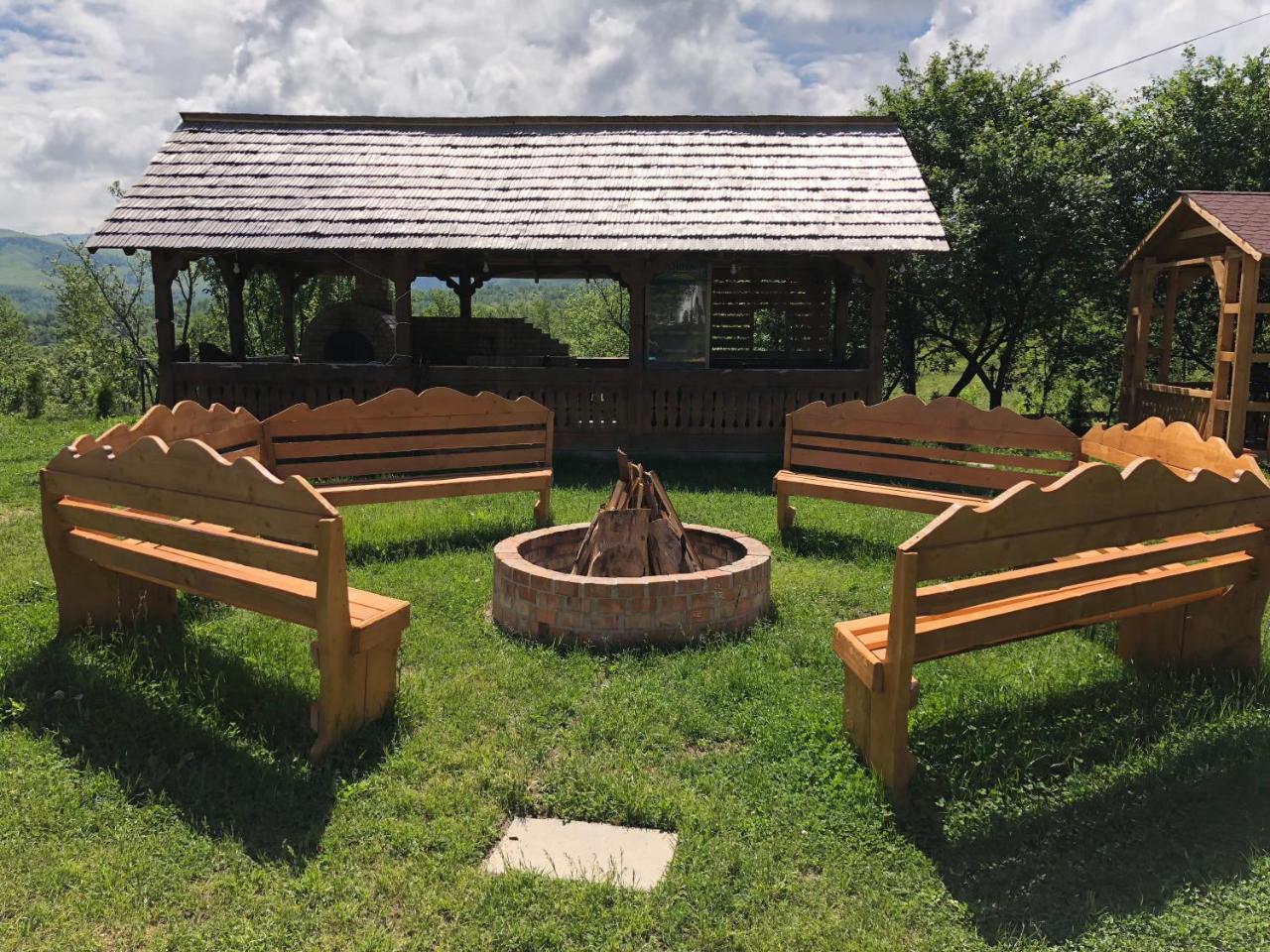 Soare-N Maramures Budeşti Exteriér fotografie